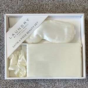 Launday by Shelli Segal Satin 4 Piece Beauty Set